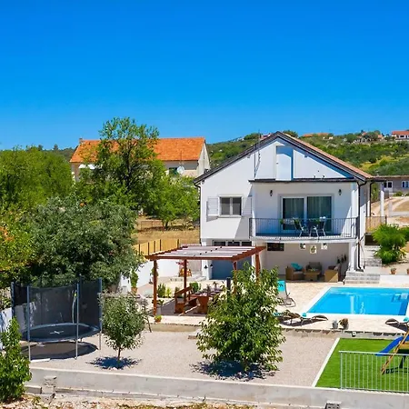 Villa R&B Heated Pool Vrpolje Exterior photo