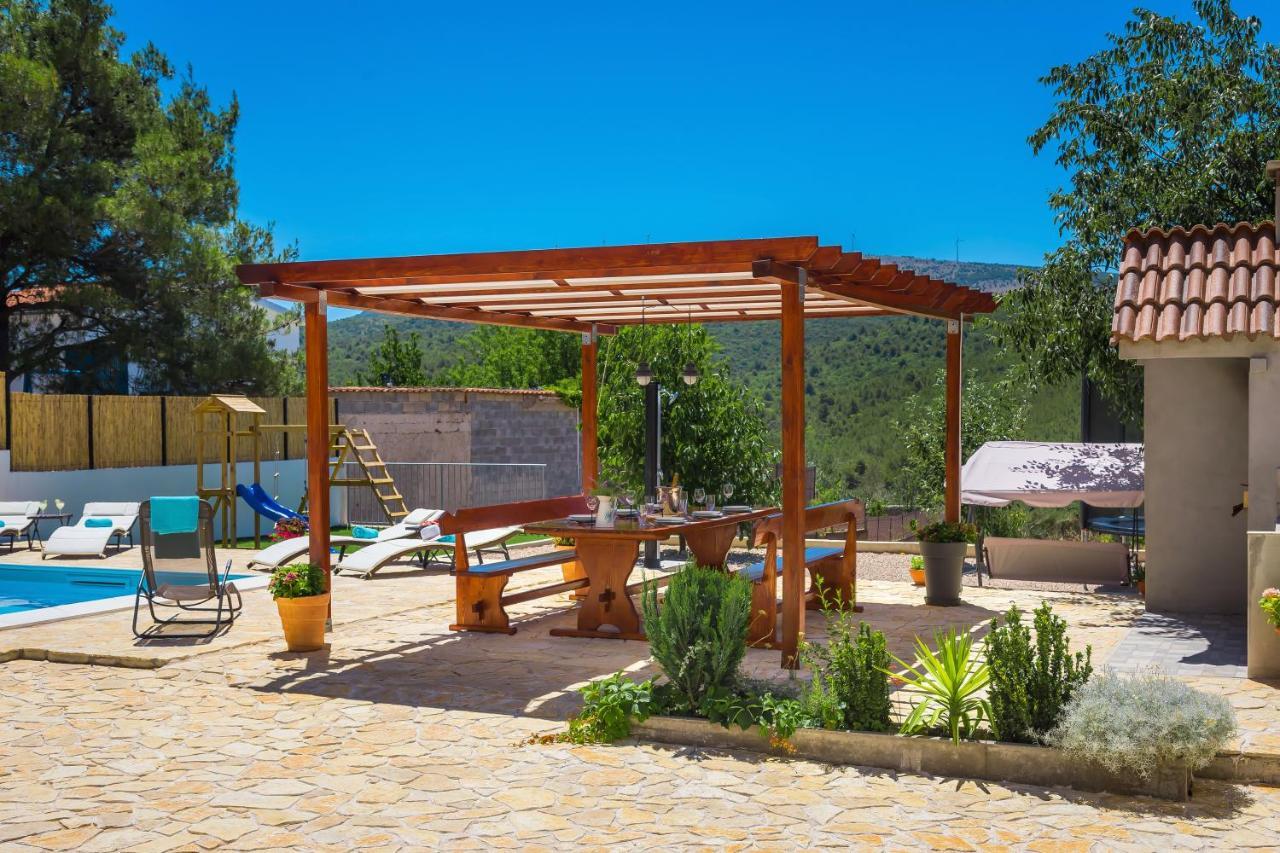 Villa R&b Heated Pool